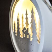 Solight LED dekorace závěsná, les a chatka, bílá, 2x AAA - 1V223-Bván.OBRÁZEK dřev.4LE (2)